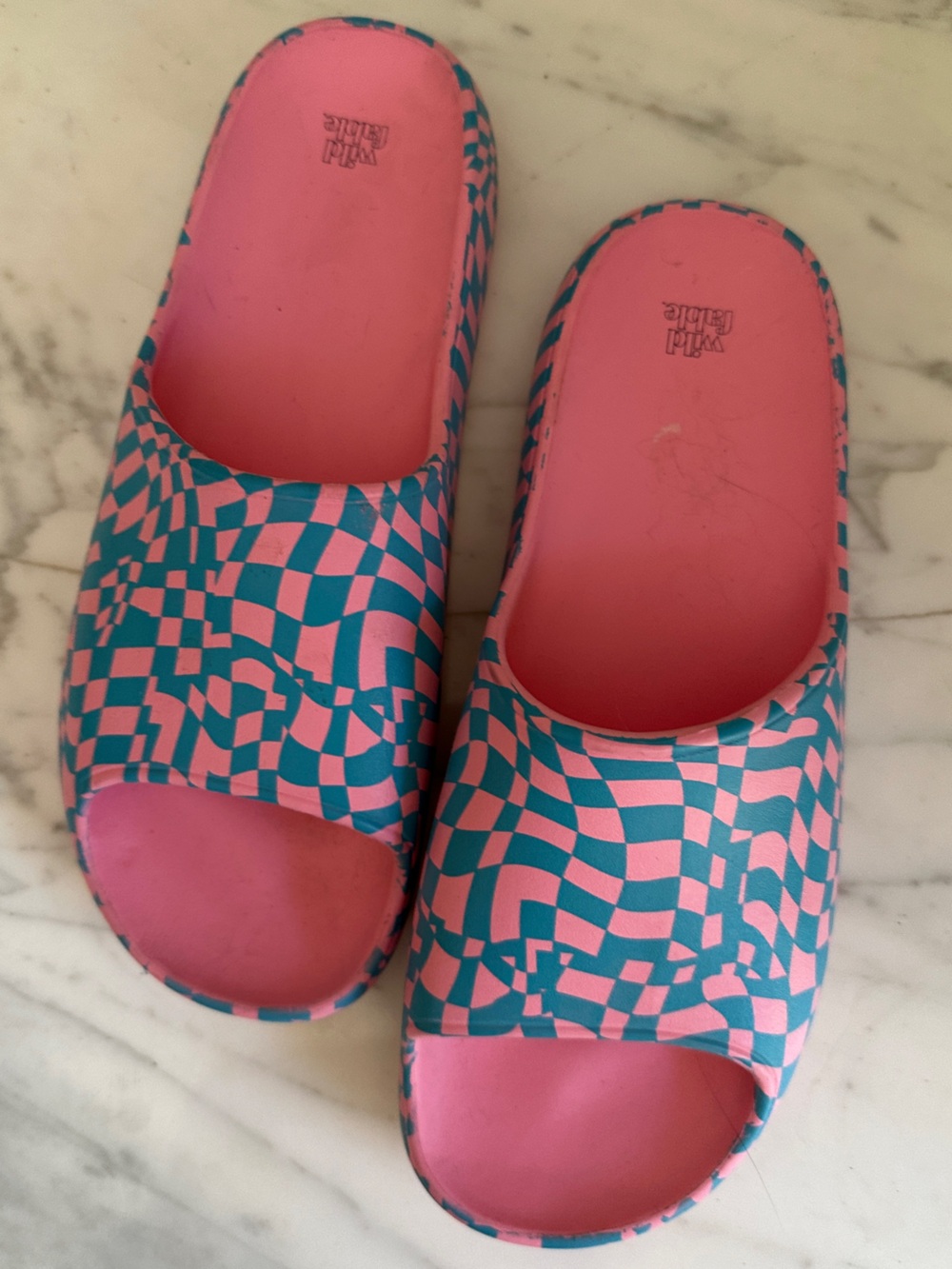 wild fable Pink and Teal Checker Slide Sandals